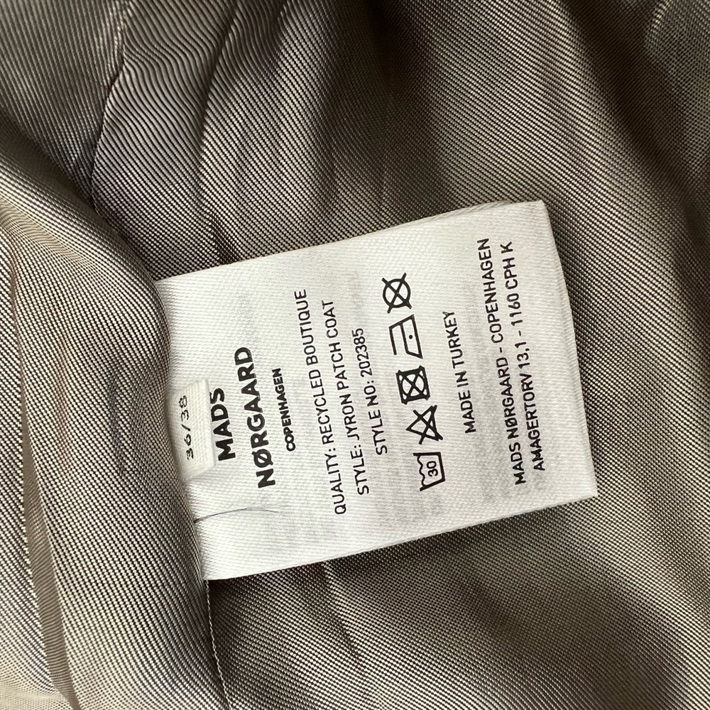 Mads Nordgaard NWT Unisex  trench coat - Picture 4 of 5
